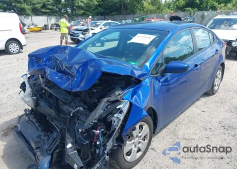 2017 Kia Forte Lx z USA, uszkodzony, nr VIN 3KPFL4A79HE033604